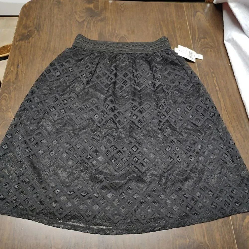 New Joe B By Joe Benbasset Black Lace Overlay Skirt Size Women's Small